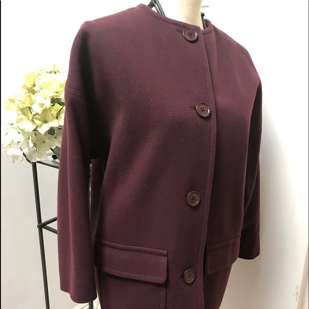 Helene Berman London coat in size 8.